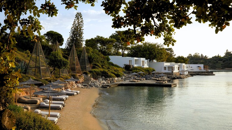 Minos Beach Art Hotel